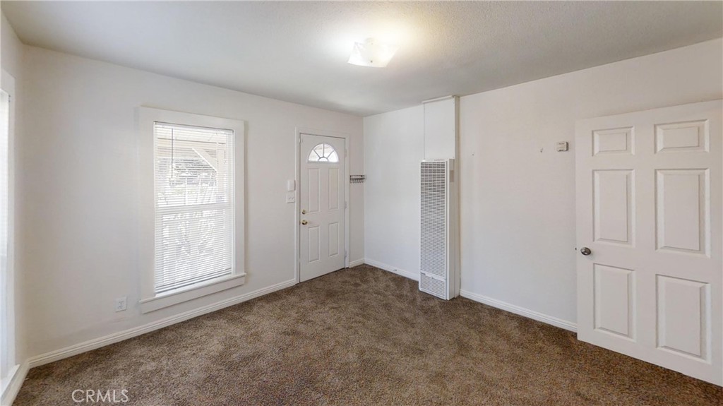138 N Riverside Avenue Property Photo 15