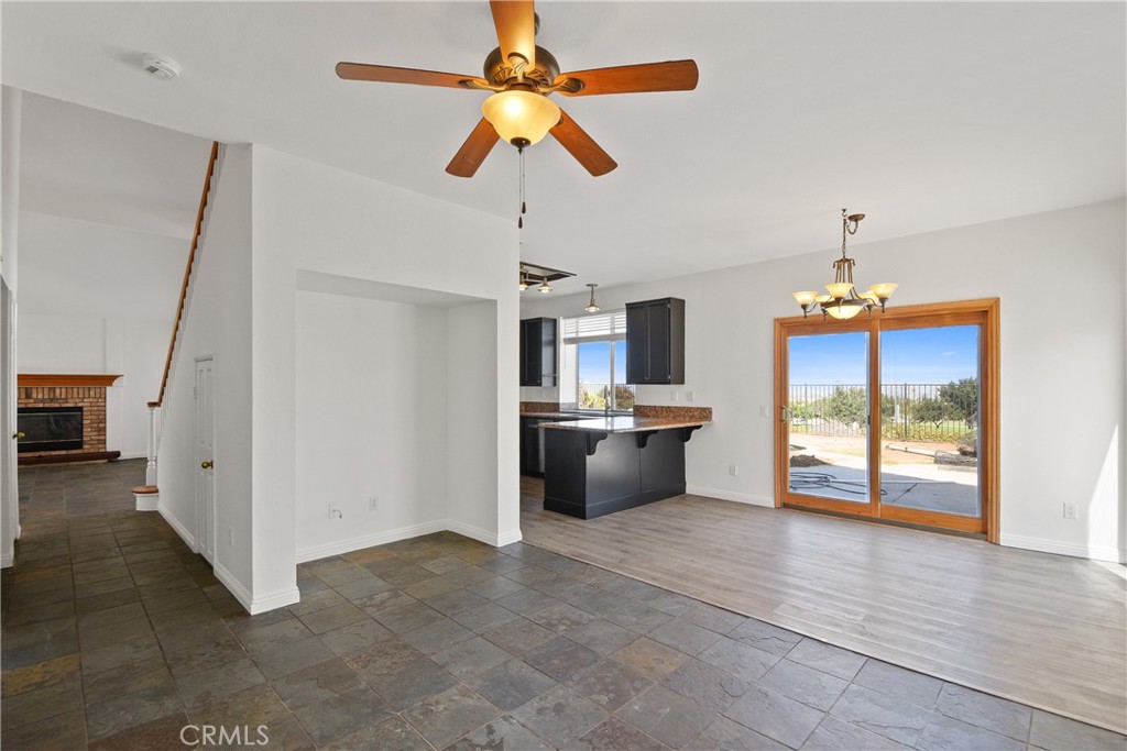 1253 Taft Lane Property Photo 2
