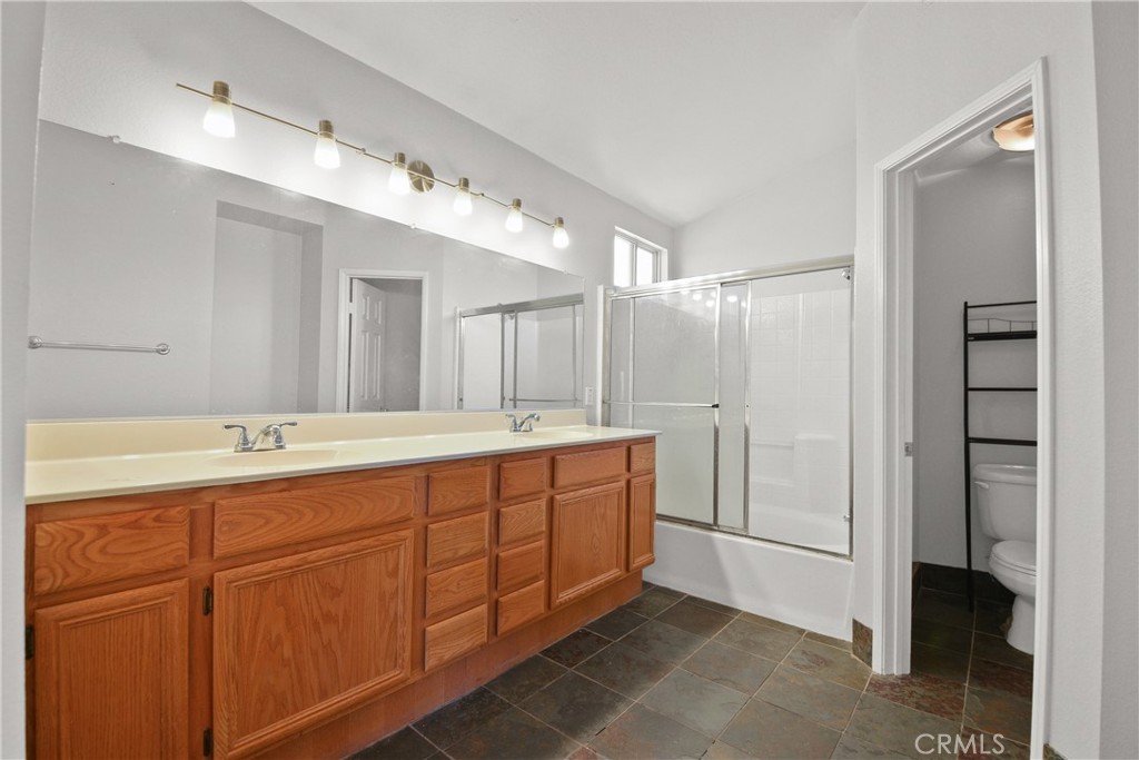 1253 Taft Lane Property Photo 4