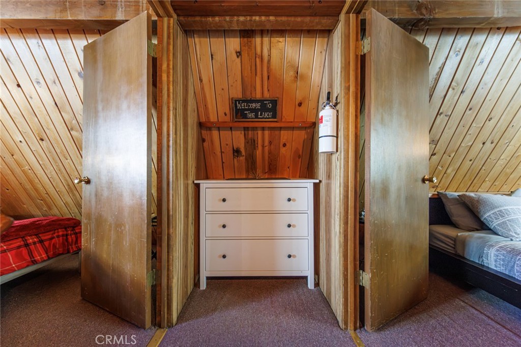 594 Villa Grove Property Photo 19