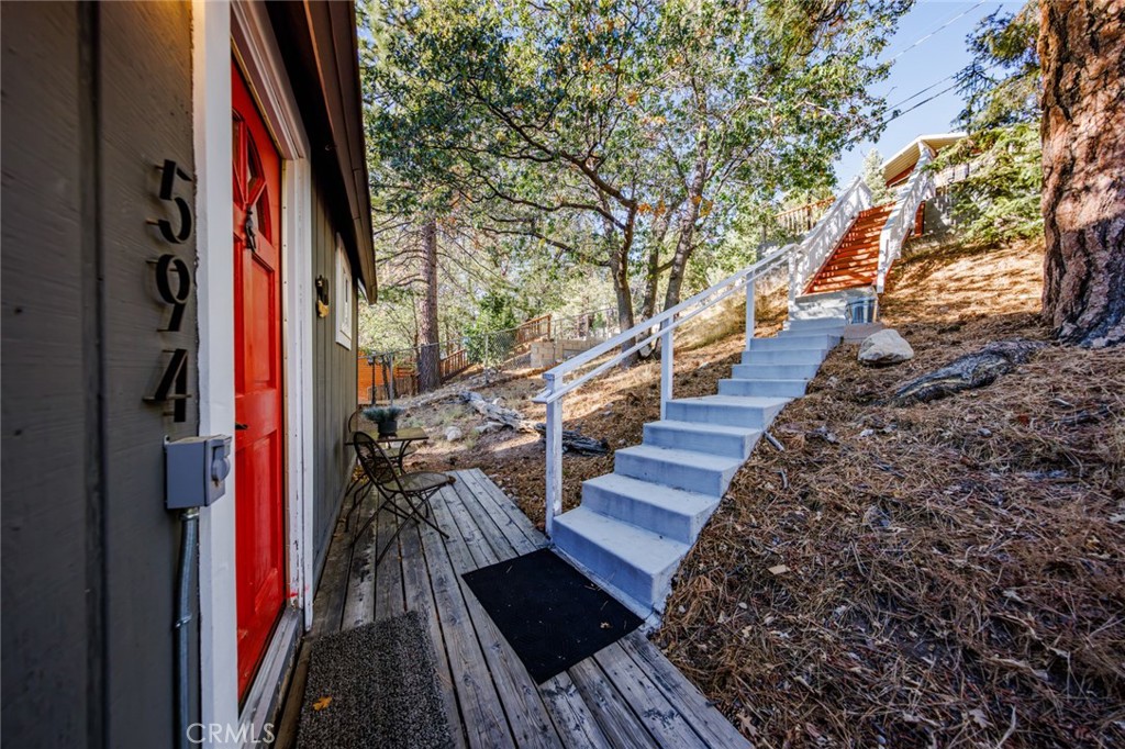 594 Villa Grove Property Photo 49