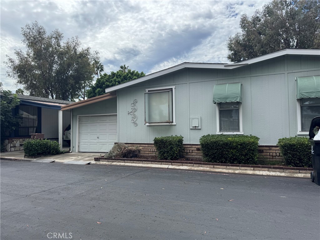 1919 Coronet Avenue 218 Property Photo 1
