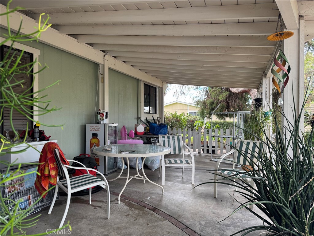 1919 Coronet Avenue 218 Property Photo 4