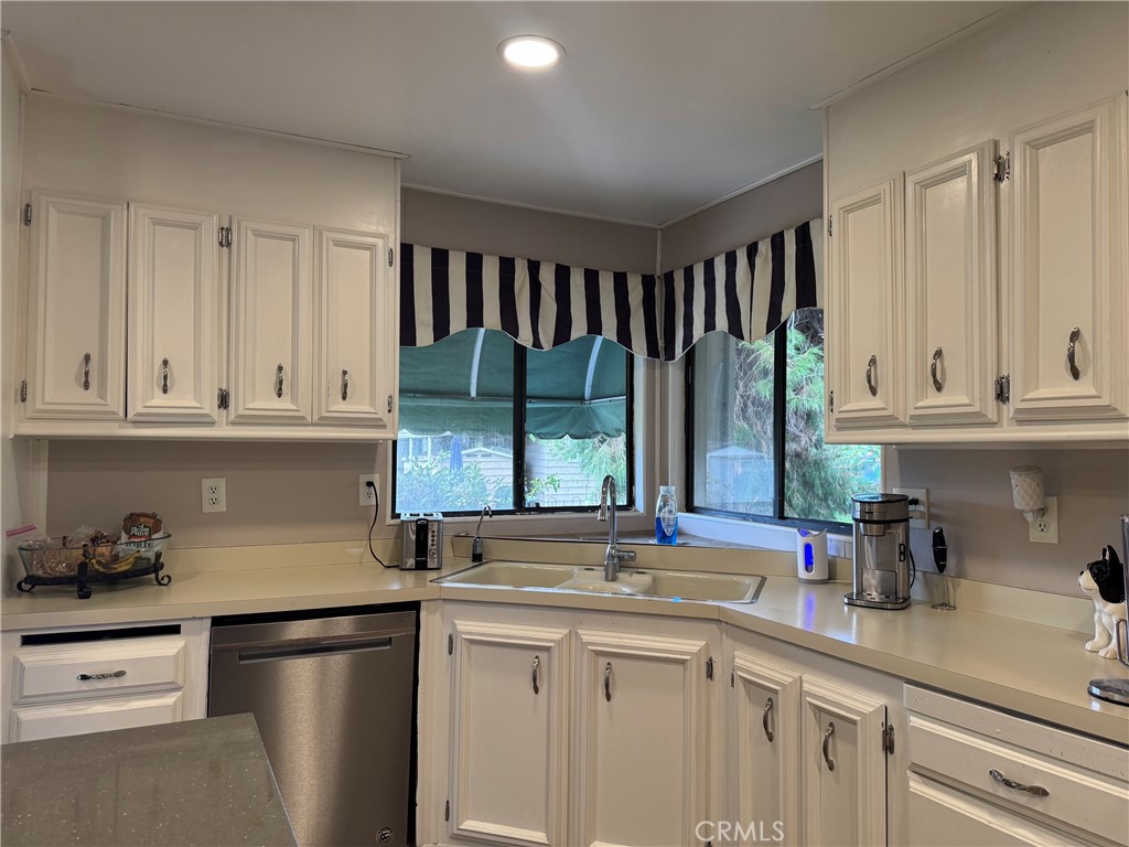 1919 Coronet Avenue 218 Property Photo 8