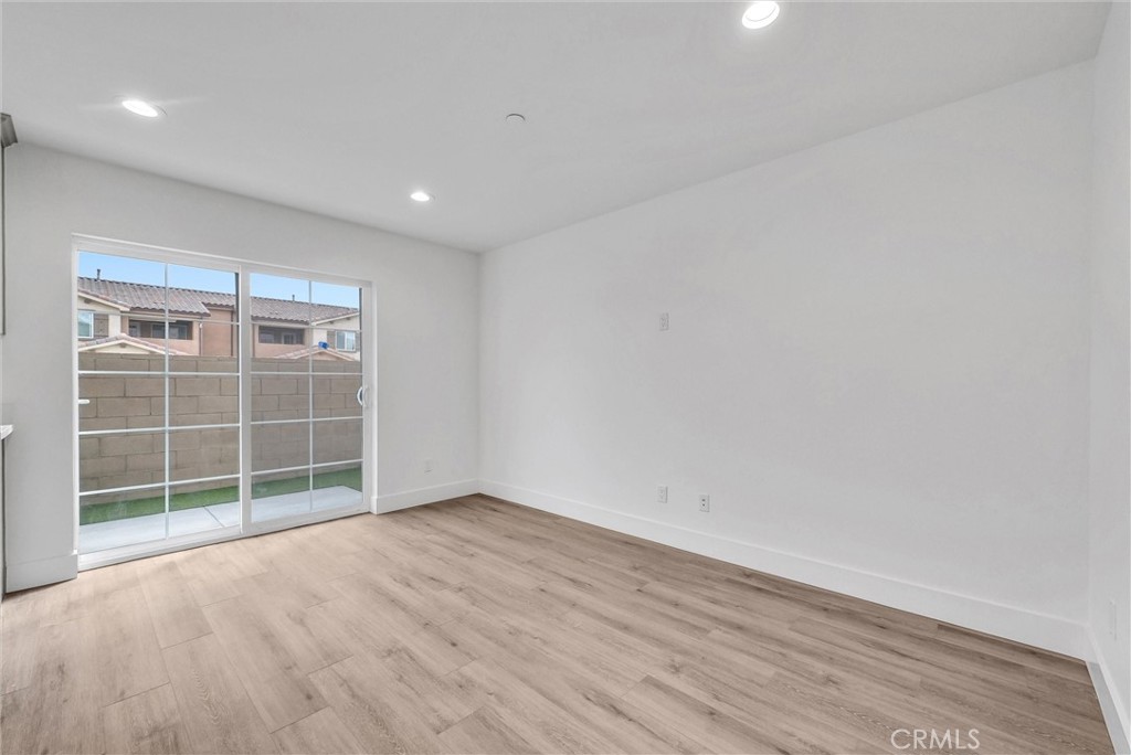 16385 Valencia Avenue 3 Property Photo 12