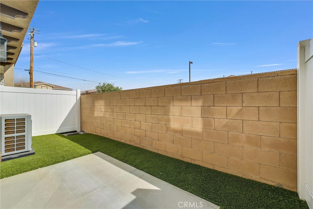 16385 Valencia Avenue 3 Property Photo 13