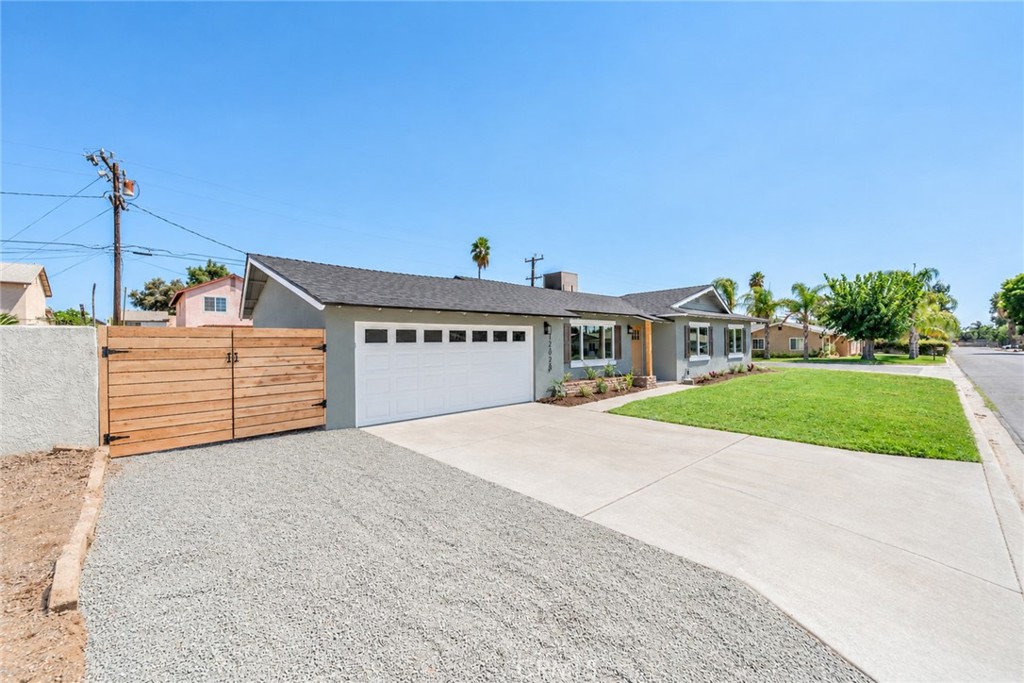 12028 Bayless Street Property Photo 2