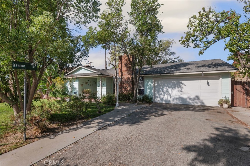 5450 N F Street Property Photo 2
