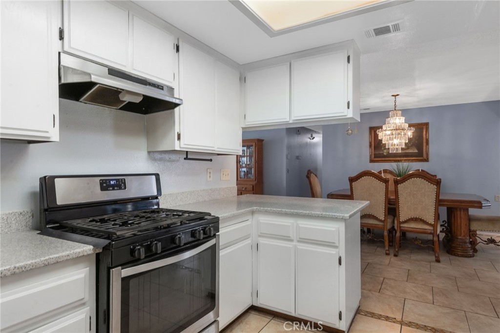 5450 N F Street Property Photo 11