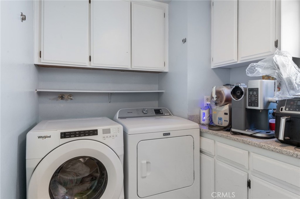 5450 N F Street Property Photo 19