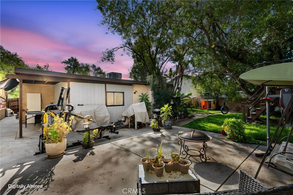 5450 N F Street Property Photo 24