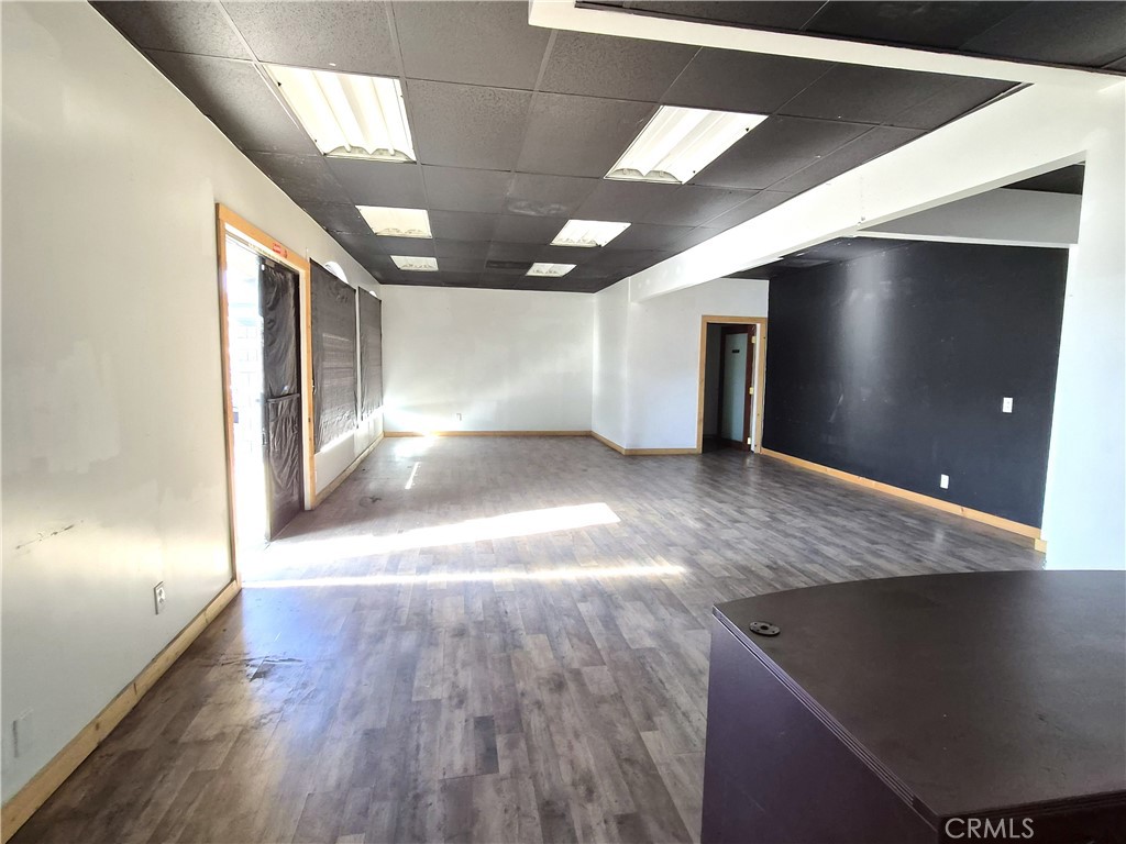 118 E Foothill Property Photo 3