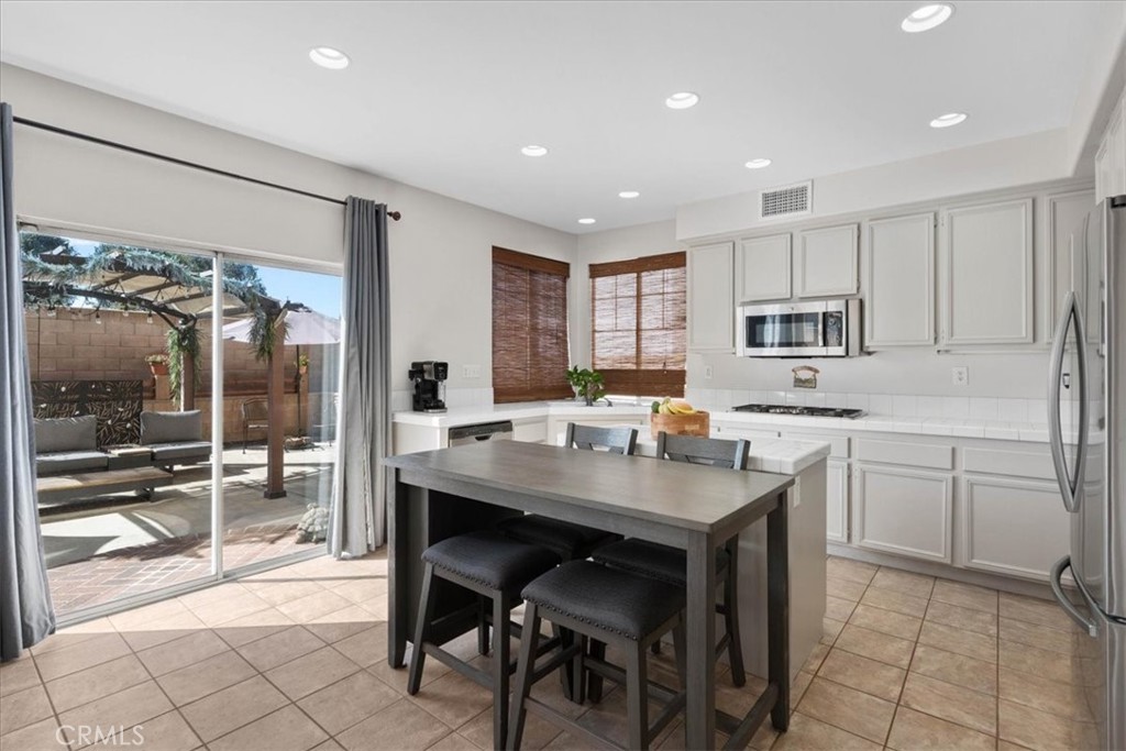 15718 Roan Road Property Photo 15
