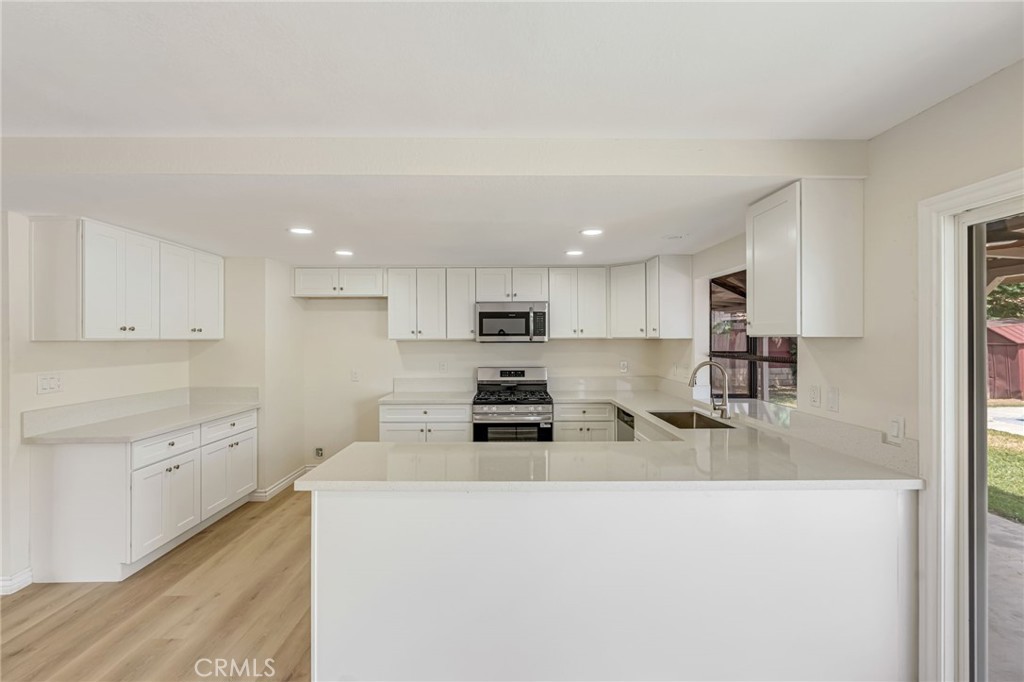 24859 Rock Springs Trail Property Photo 14