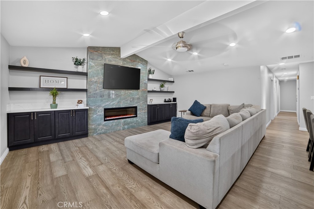 10061 Monte Vista Street Property Photo 6