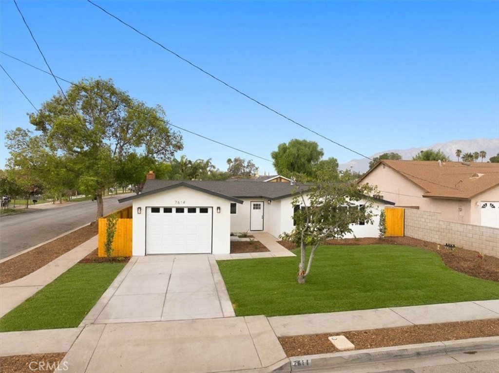 7614 Tamarind Property Photo 6
