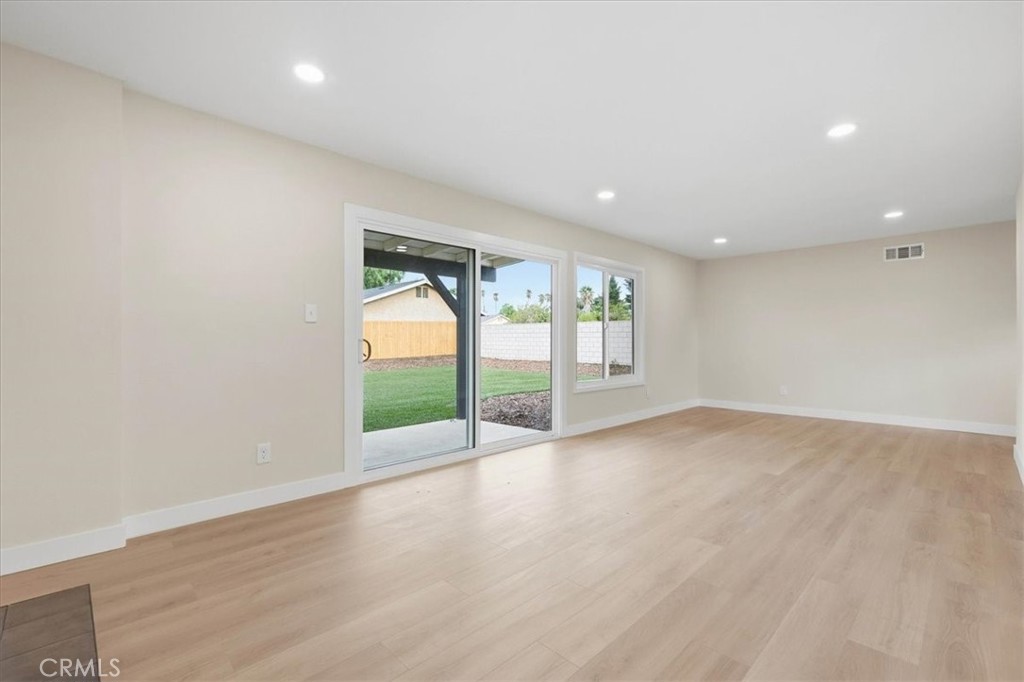 7614 Tamarind Property Photo 10