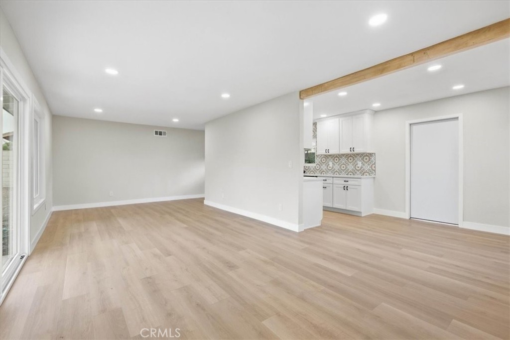 7614 Tamarind Property Photo 11