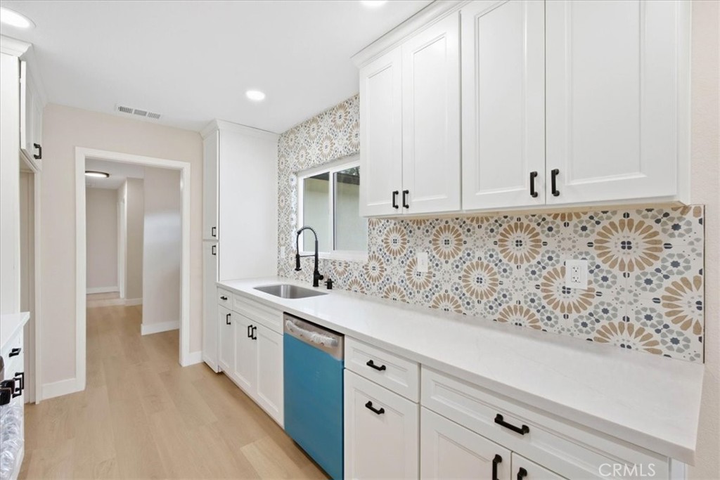 7614 Tamarind Property Photo 14