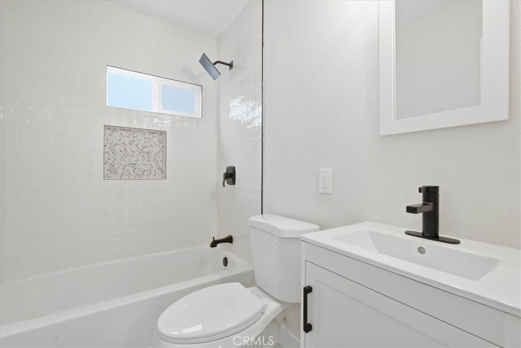 7614 Tamarind Property Photo 17