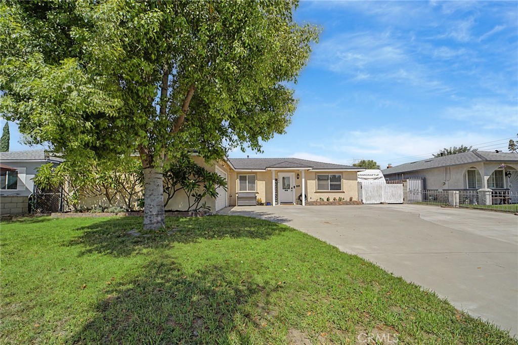 11996 Chervil Street Property Photo 2
