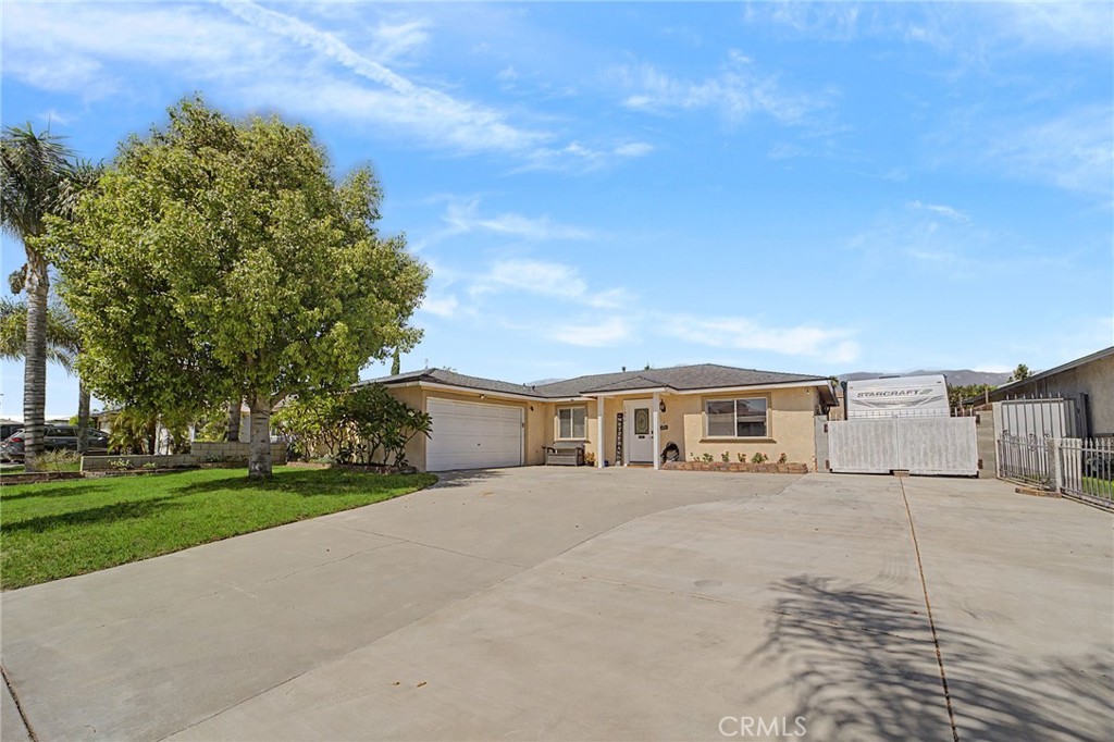 11996 Chervil Street Property Photo 3