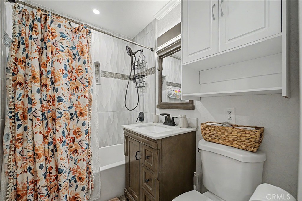 11996 Chervil Street Property Photo 14