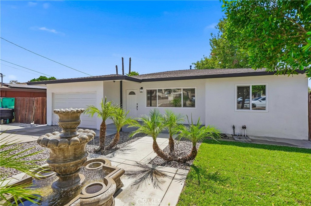 1475 E Marshall Property Photo 4