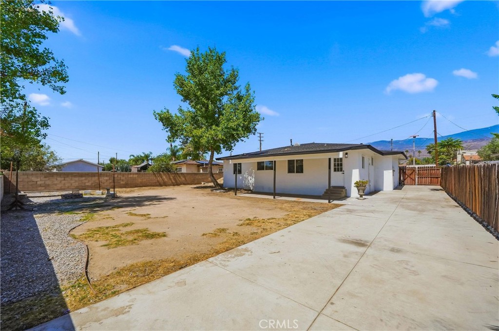 1475 E Marshall Property Photo 24