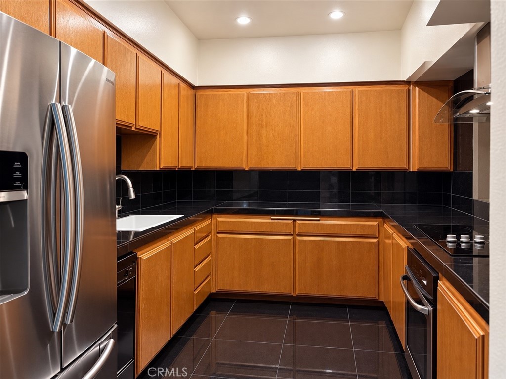 14144 101 Dickens # 101 Property Photo 3