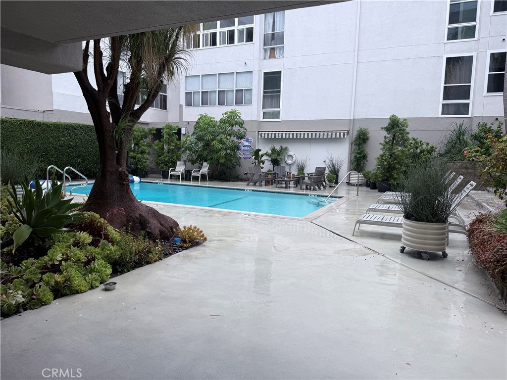 14144 101 Dickens # 101 Property Photo 13