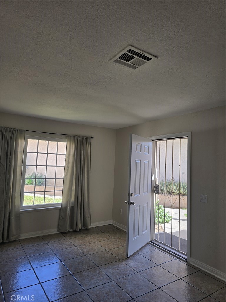 3700 Mountain 6f Property Photo 7
