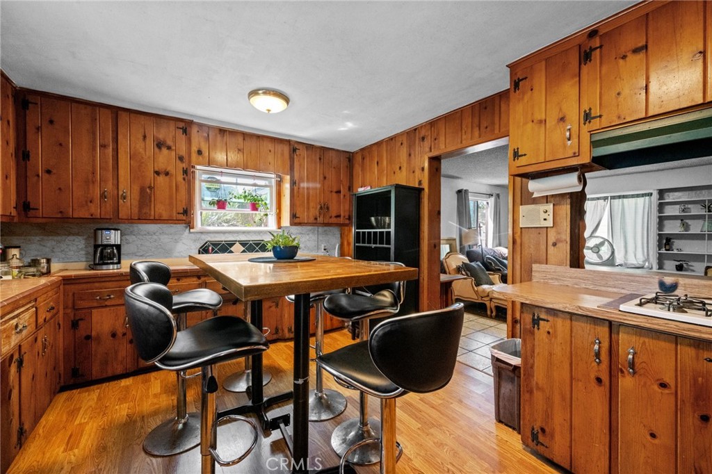 162 Cecil Property Photo 4