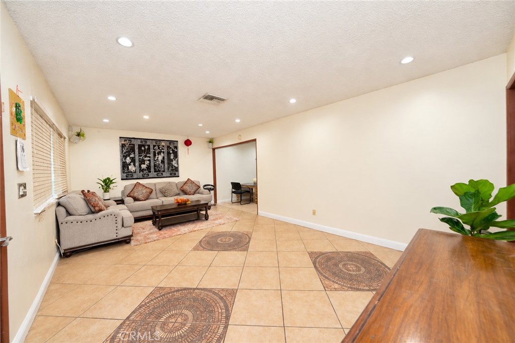 27150 Cypress Property Photo 11
