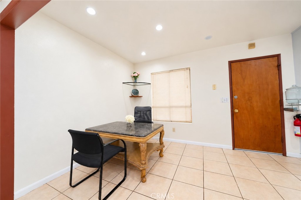 27150 Cypress Property Photo 15