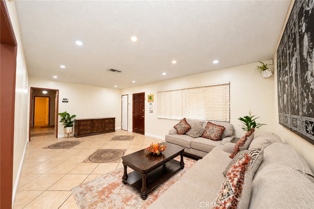 27150 Cypress Property Photo 20