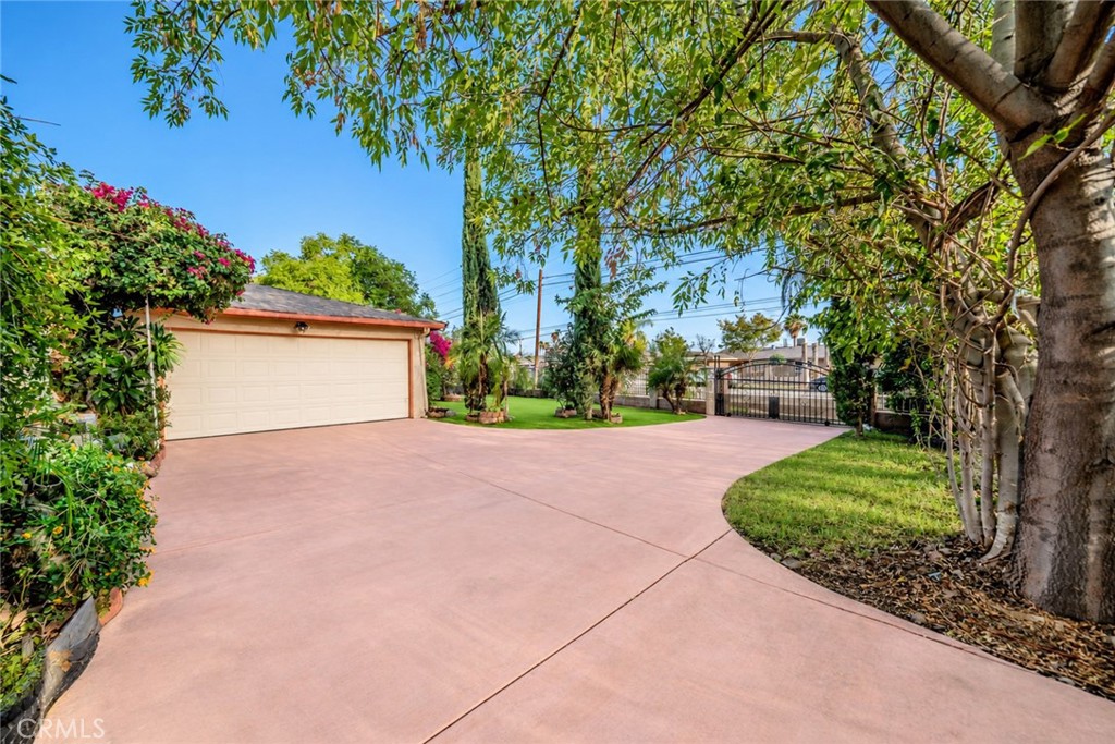27150 Cypress Property Photo 35
