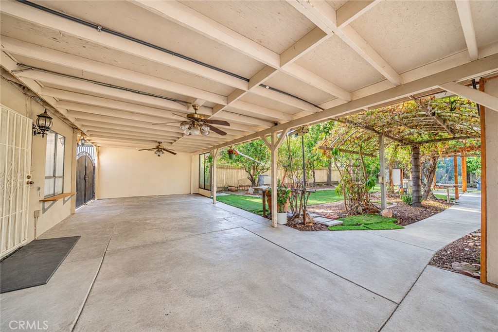 27150 Cypress Property Photo 44