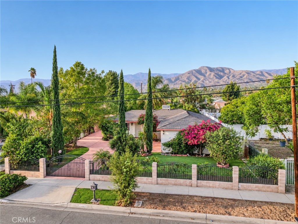 27150 Cypress Property Photo 45
