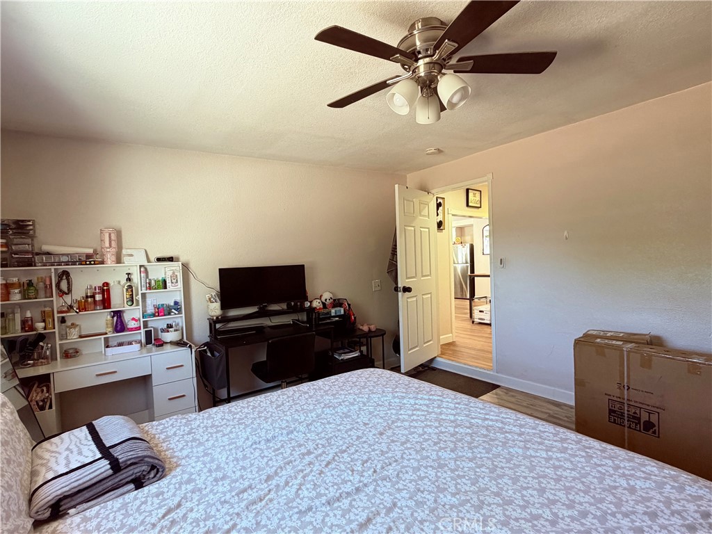 5855 Bolivar Property Photo 23