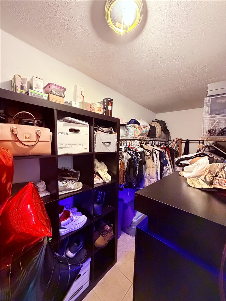 5855 Bolivar Property Photo 24