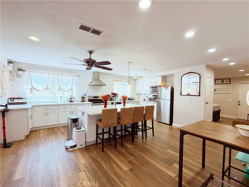 5855 Bolivar Property Photo 26