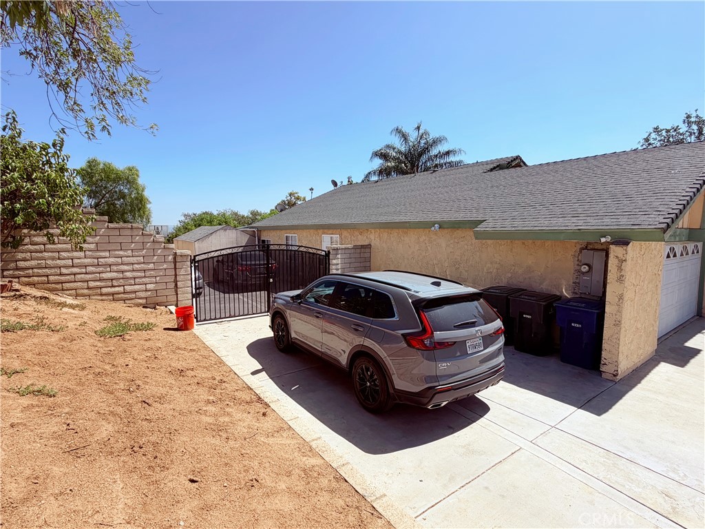 5855 Bolivar Property Photo 37
