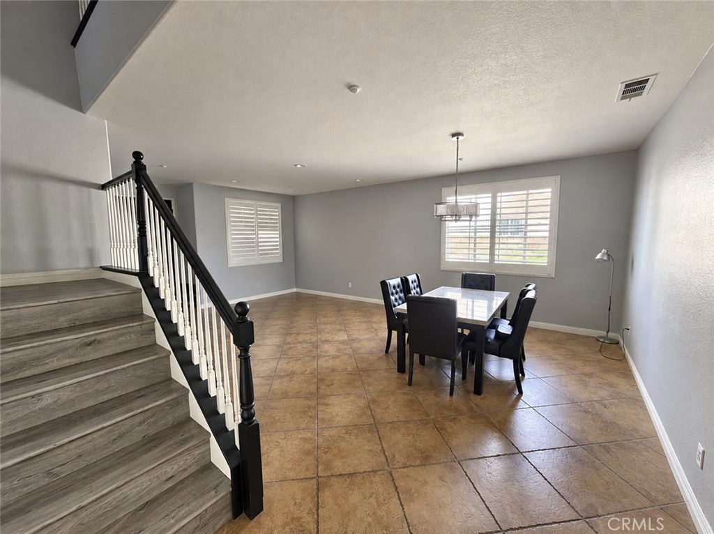 15979 Ludlow Property Photo 5