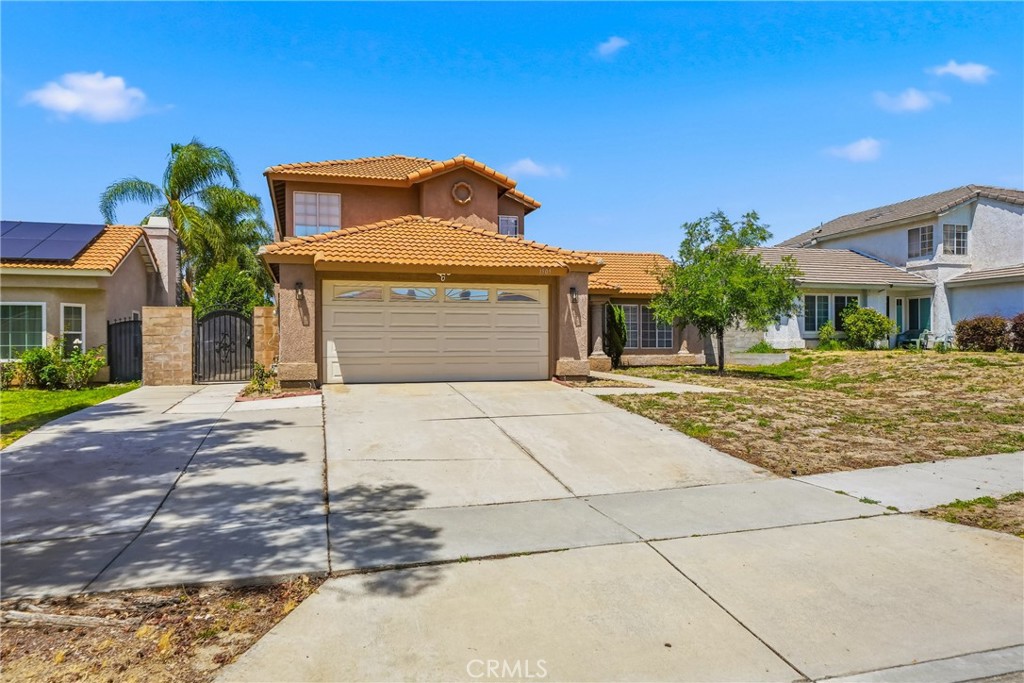 1505 Canterbury Property Photo 3