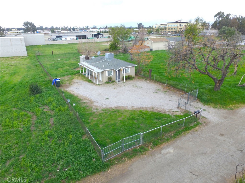 460 S Berkeley Avenue Property Photo 4