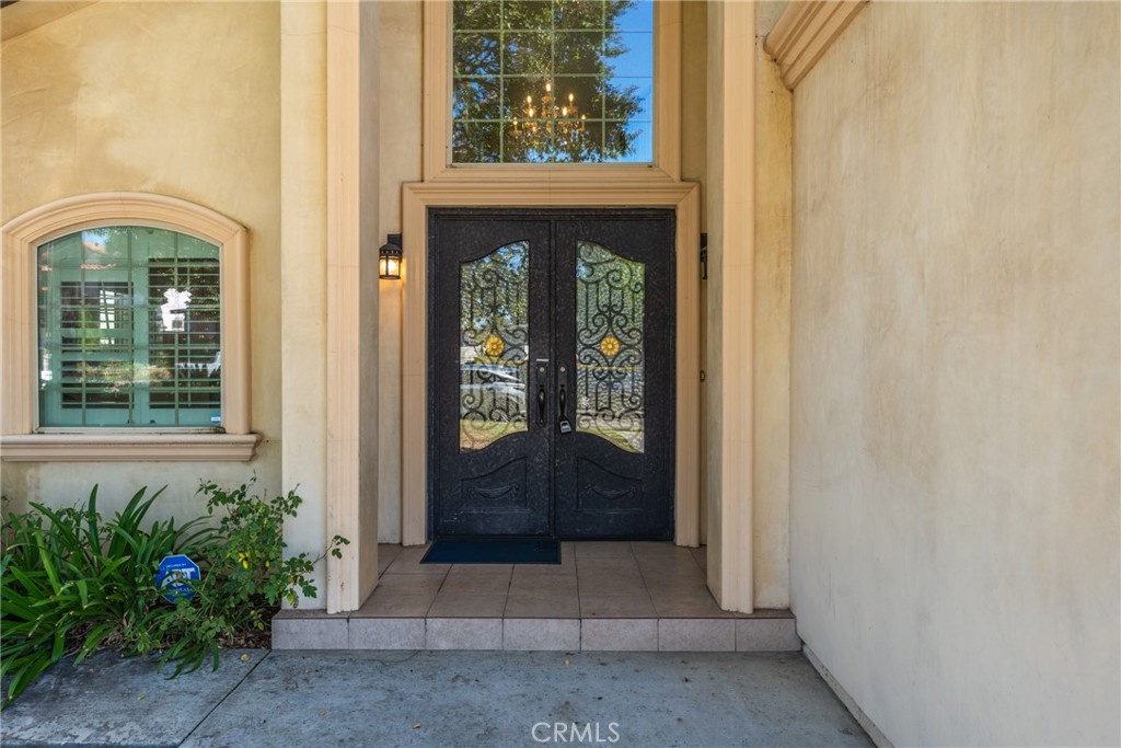 6522 N Golden West Property Photo 4