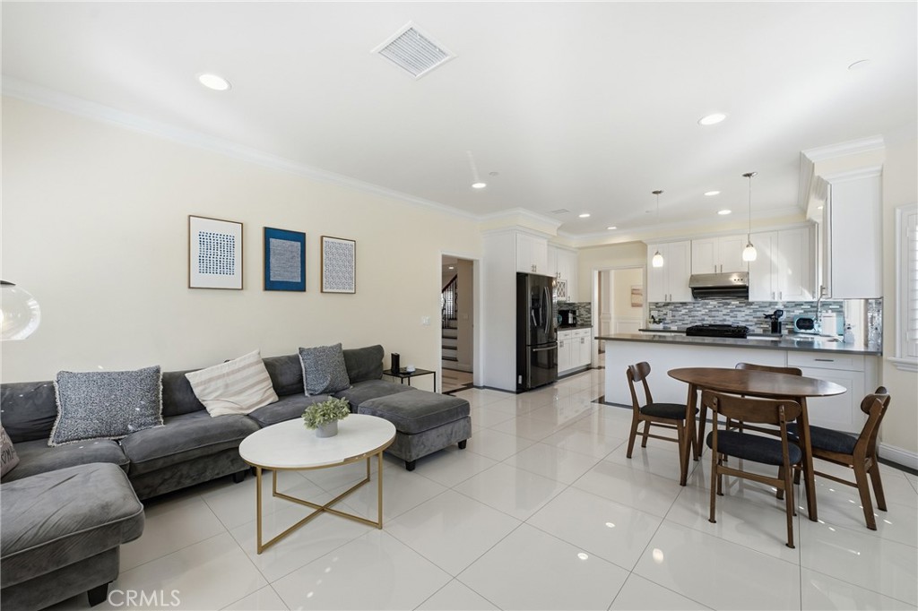 6522 N Golden West Property Photo 10