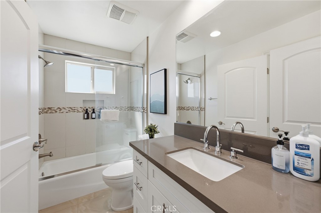 6522 N Golden West Property Photo 26