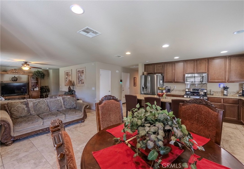13579 Granite Peak Property Photo 7